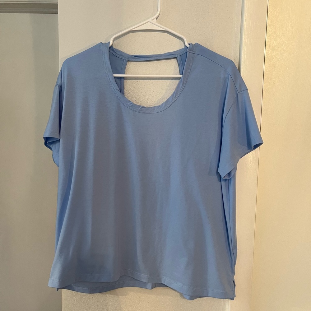 Title Nine women’s Light Blue tee Shirt - large with keyhole back - Picture 3 of 12